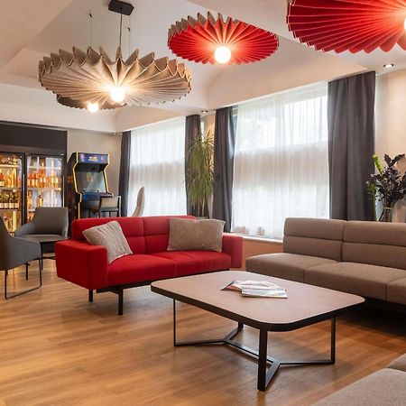 Ibis Lyon Est Bron Hotel Ngoại thất bức ảnh