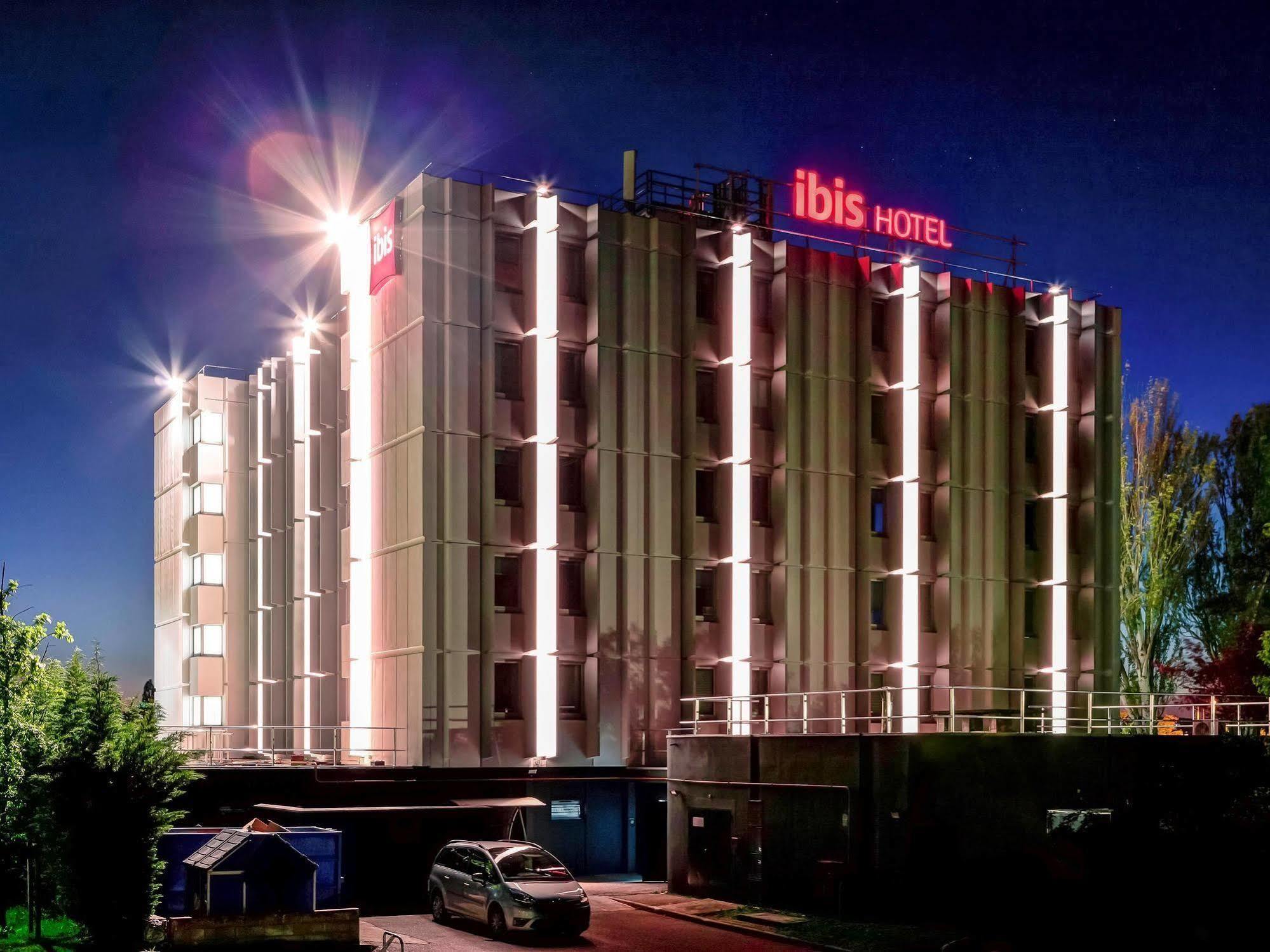 Ibis Lyon Est Bron Hotel Ngoại thất bức ảnh